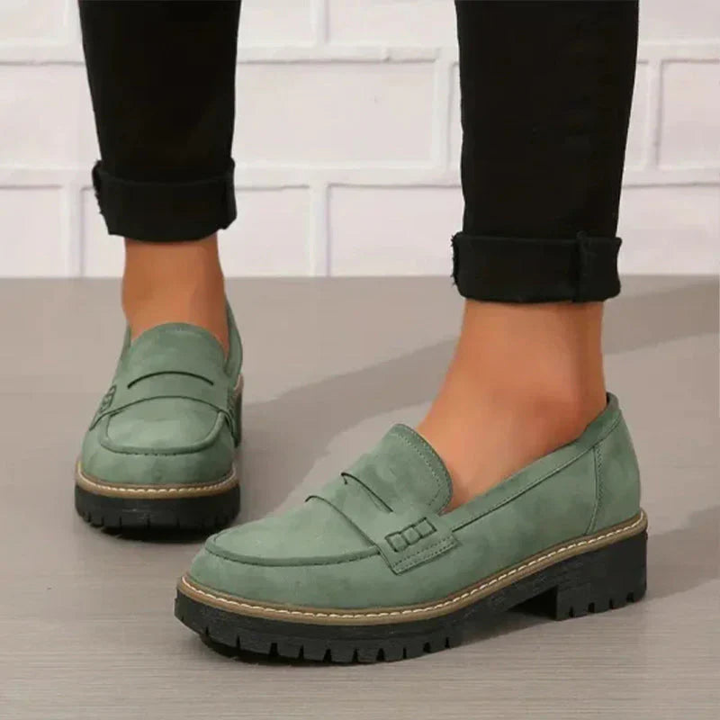Jennifer™ Klassische Loafers aus Wildleder